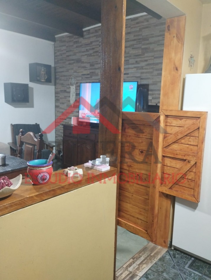 VENTA CASA Y DEPTO SOBRE AV JUAN DOMINGO PERON- ZEBALLOS