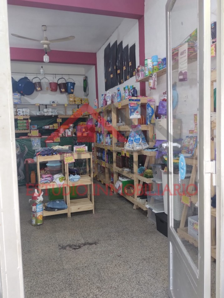 VENTA EN BLOCK LOCALES COMERCIALES- DEPTOS